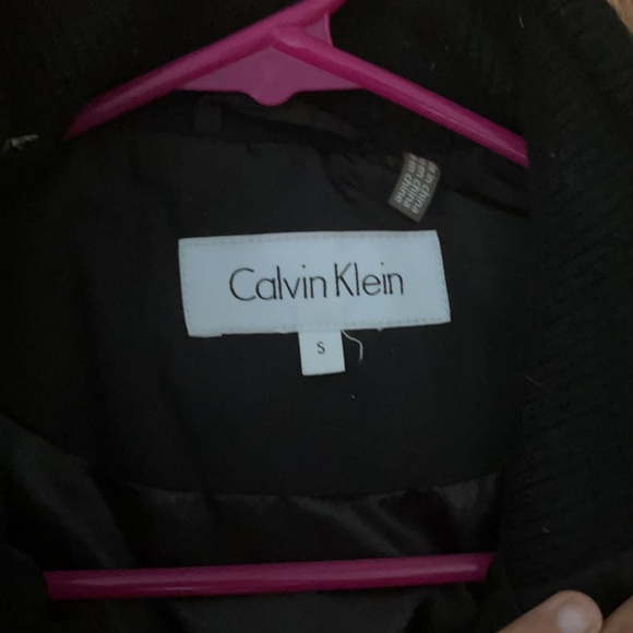 Calvin Klein - Picture 2 of 3